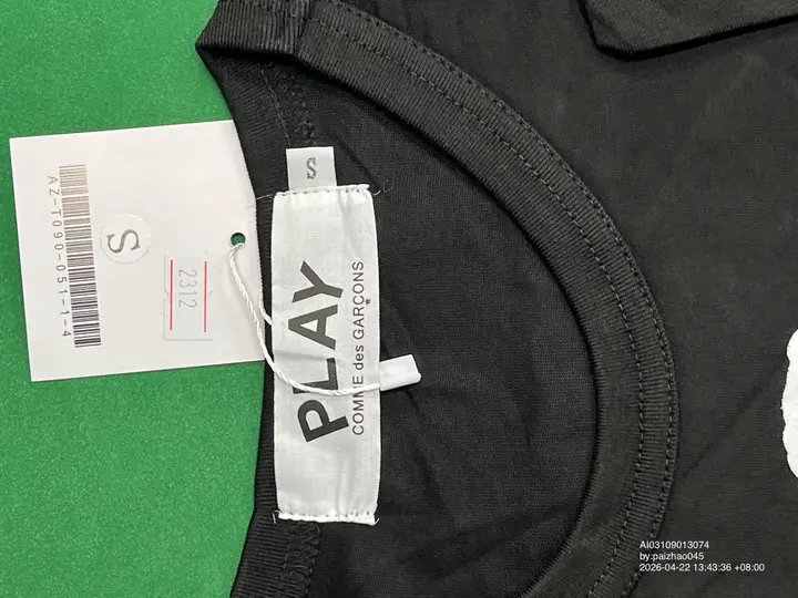 CDG Double Heart Tee QC photo 8