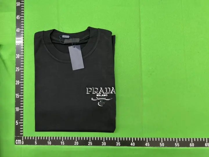 PRADA T-shirt QC photo 9