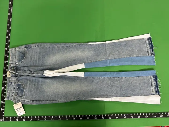 Gallery Dept Jeans QC photo 11