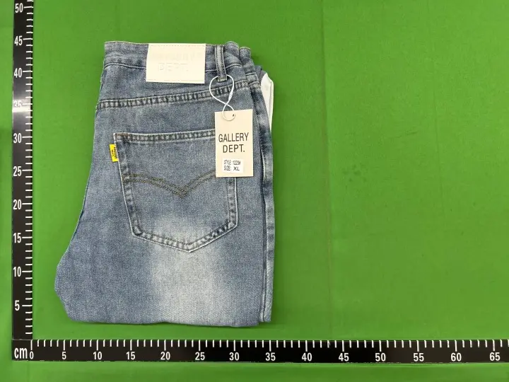 Gallery Dept Jeans QC photo 5