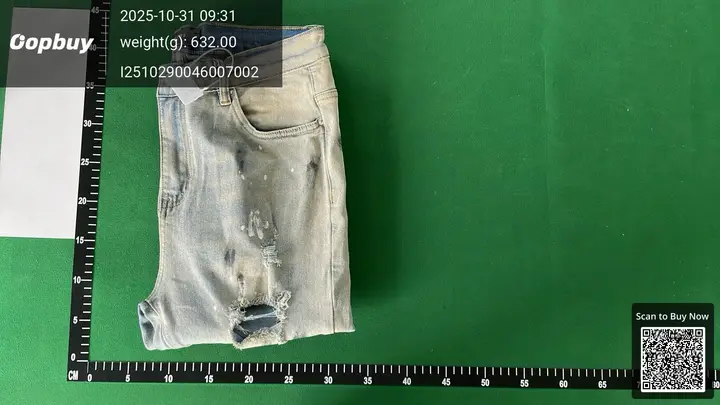 Amiri Jeans QC photo 4