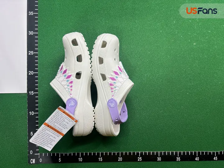 Crocs Minions QC photo 13