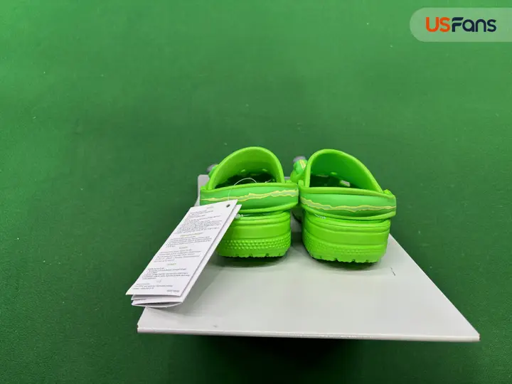 Crocs Minions QC photo 18