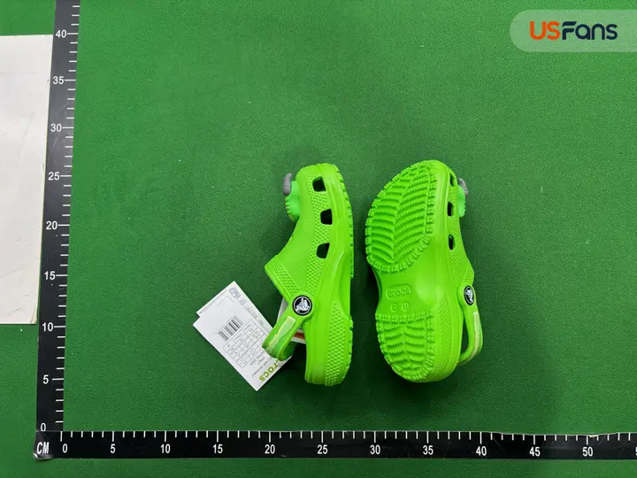 Crocs Minions QC photo 19