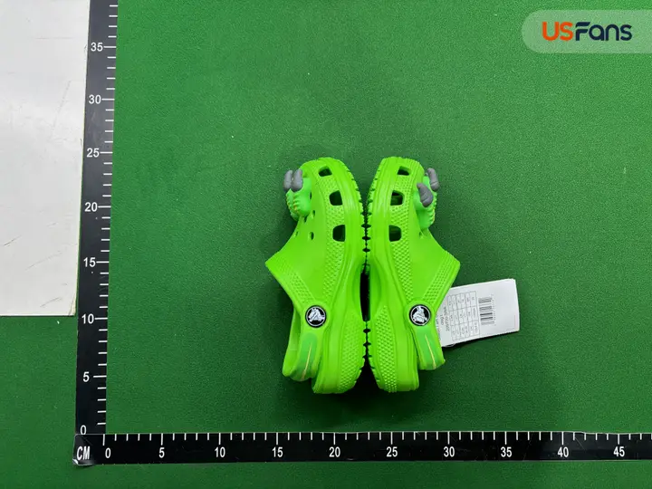 Crocs Minions QC photo 20