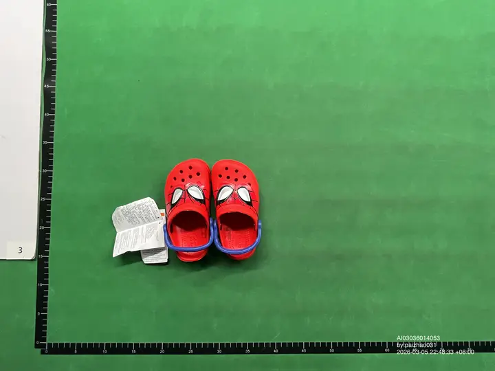 Crocs Minions QC photo 5