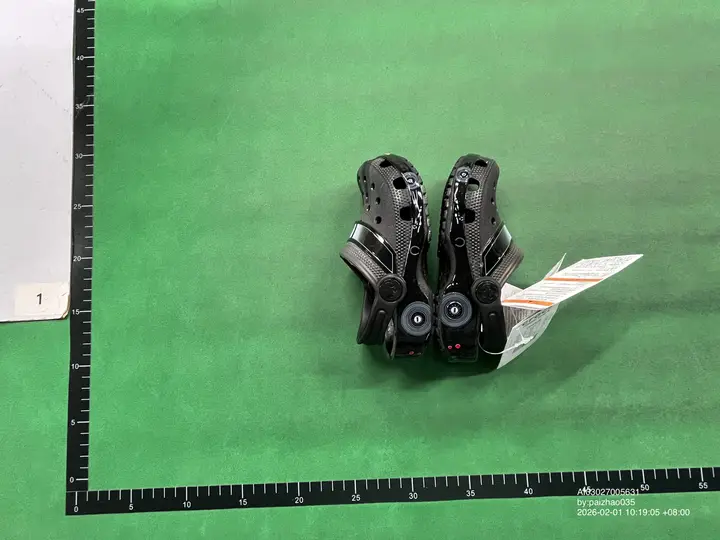 Crocs Minions QC photo 7