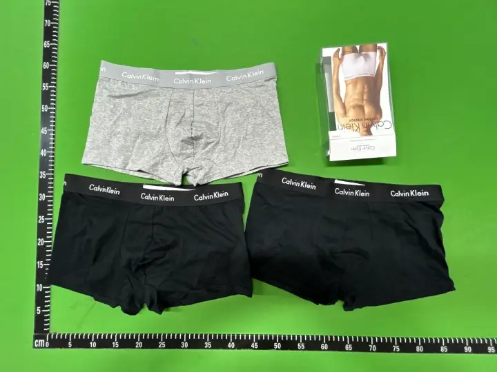 Calvin Klein Underwear QC photo 6