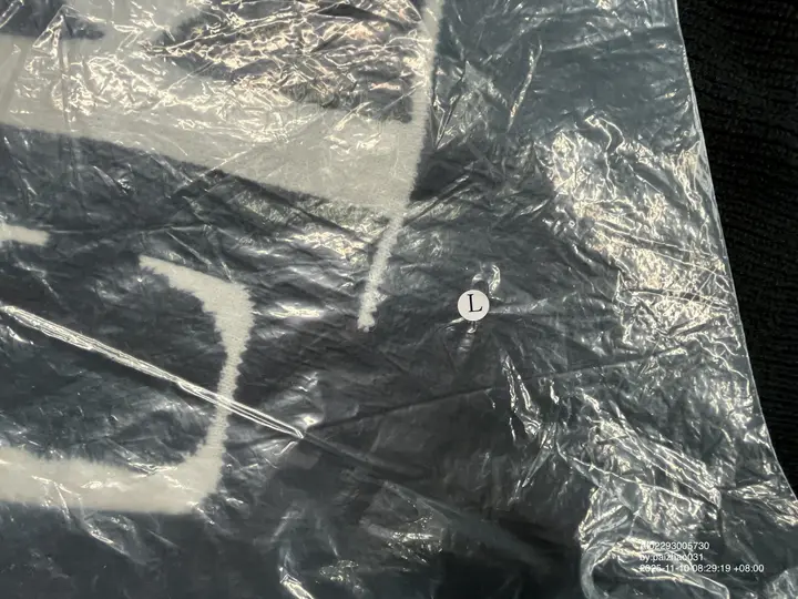 CK Sweater QC photo 4