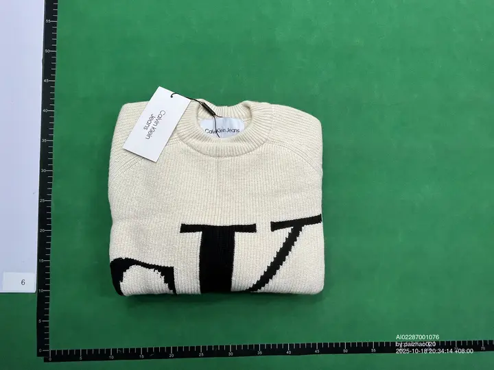 CK Sweater QC photo 5