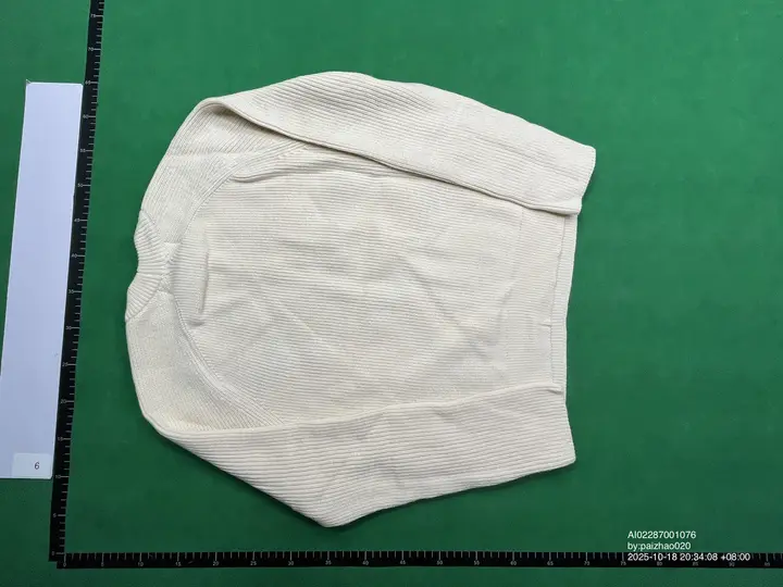 CK Sweater QC photo 6