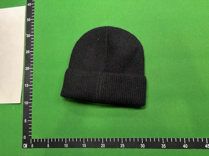 Black Badge Beanie QC photo 4