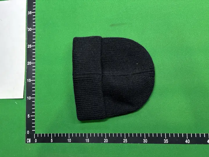Black Badge Beanie QC photo 5