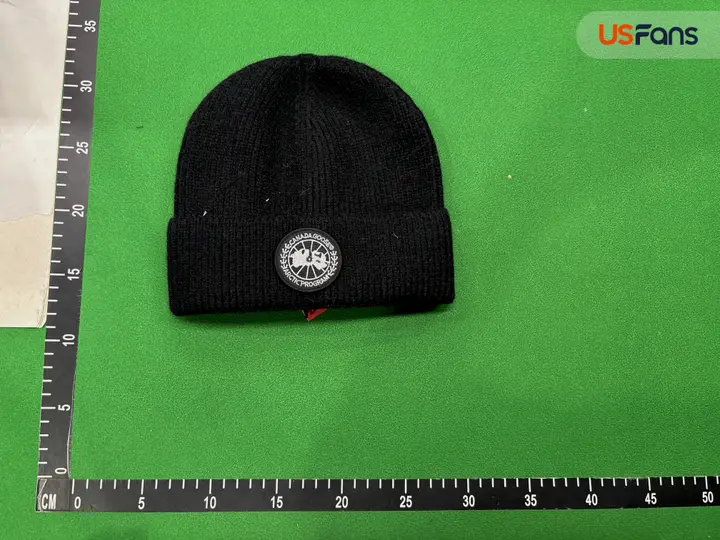 Black Badge Beanie QC photo 9