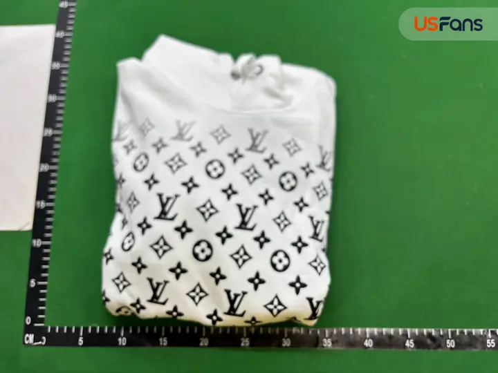 LV Hoodie QC photo 12