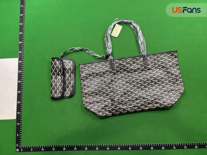 Goyard Handbag QC photo 10