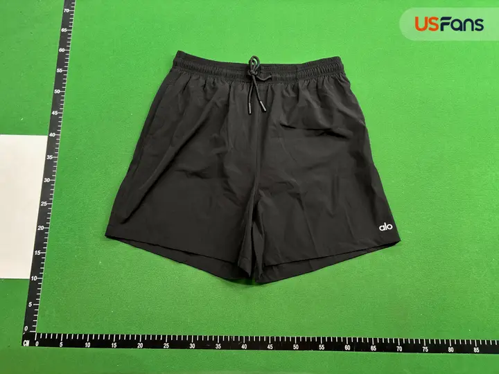 Lululemon Shorts QC photo 2