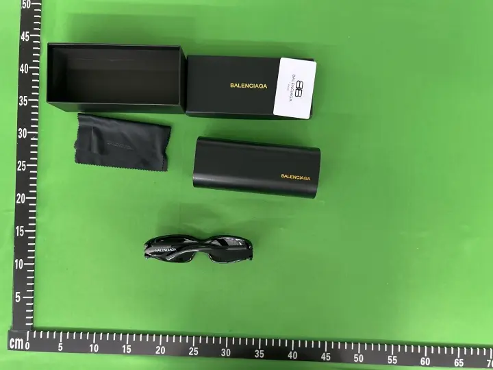 Balenciaga Sunglasses QC photo 8