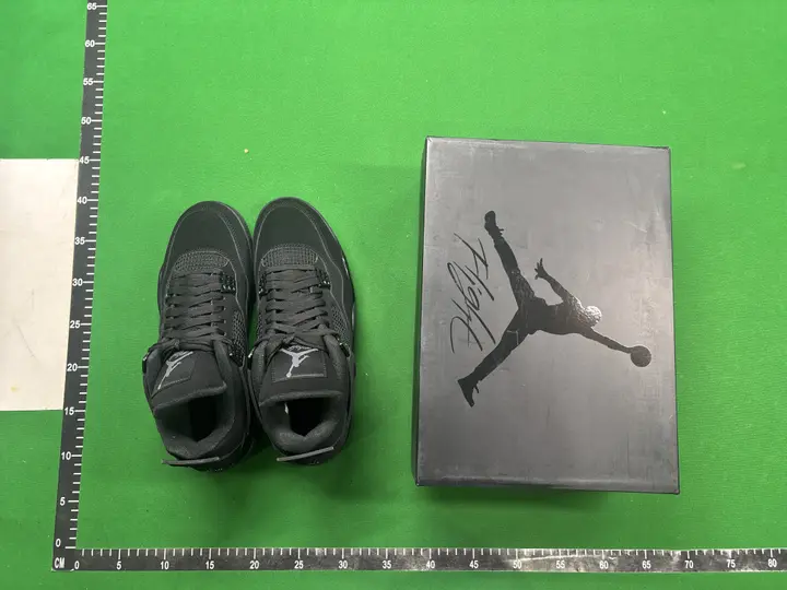 Jordan 4 Union Black Noir QC photo 1