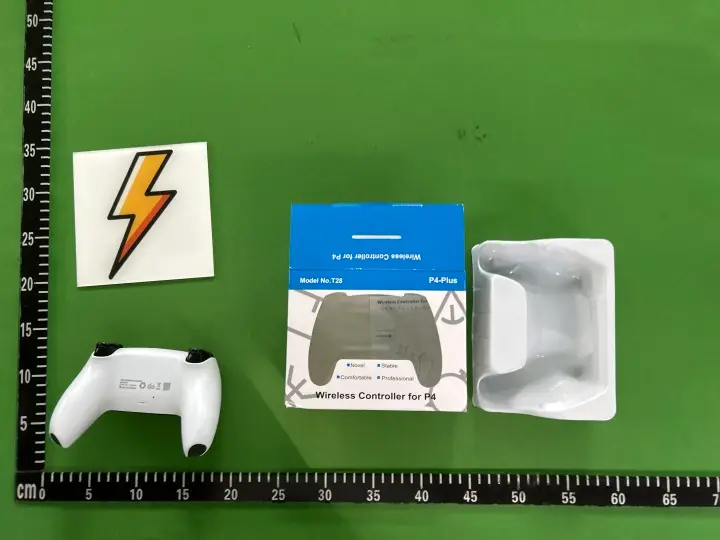 PS5 Controller QC photo 2