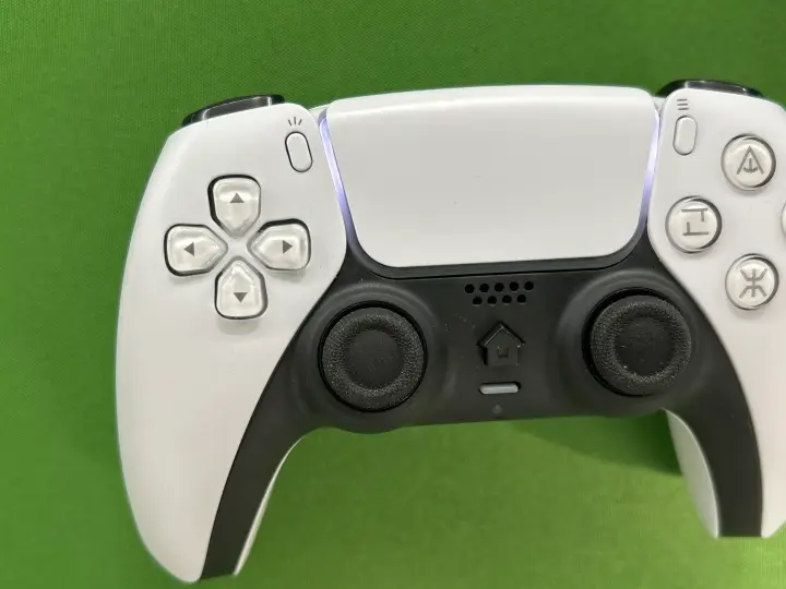 PS5 Controller QC photo 3
