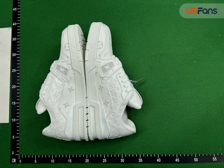 LV Trainers Black-White QC photo 4