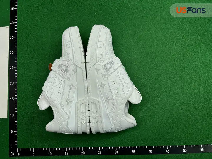 LV Trainers Black-White QC photo 5