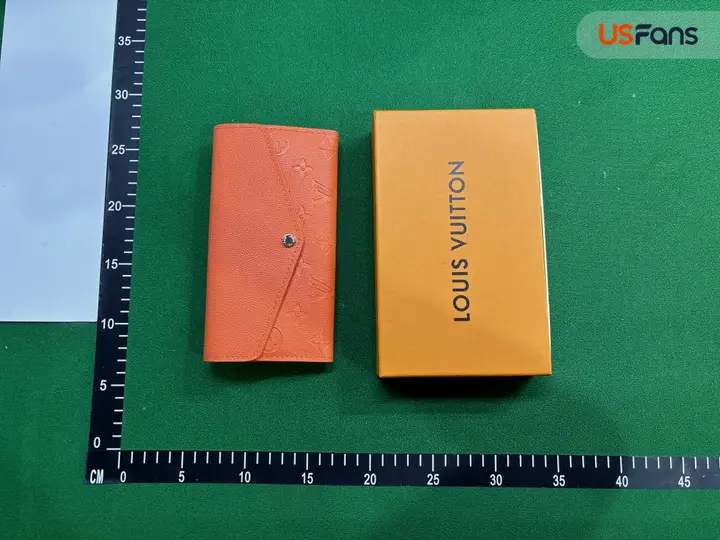 LV Wallet QC photo 6