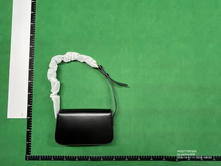 CELINE Bag QC photo 8
