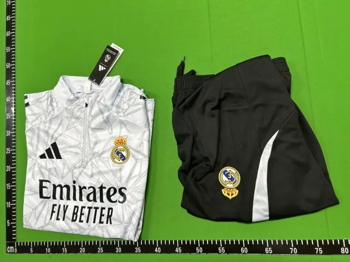 Real Madrid Tracksuit Set QC photo 1