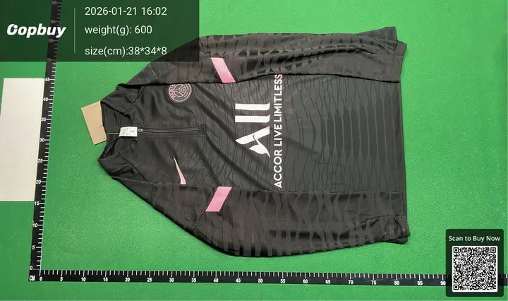 Real Madrid Tracksuit Set QC photo 9