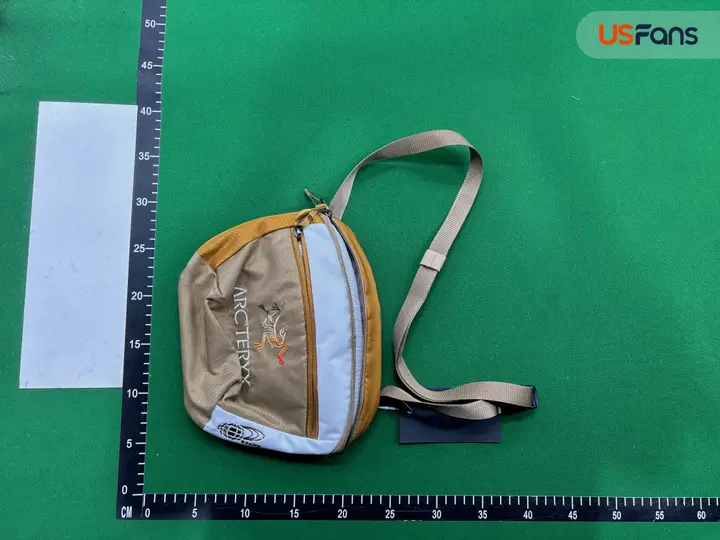 Arc'teryx Shoulder Bag QC photo 6