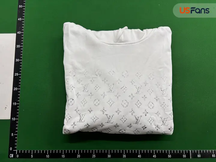 LV Hoodie QC photo 16