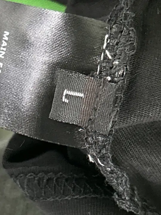 Vetements Tees QC photo 2