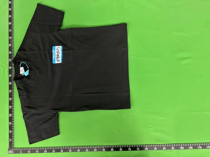 Vetements Tees QC photo 3