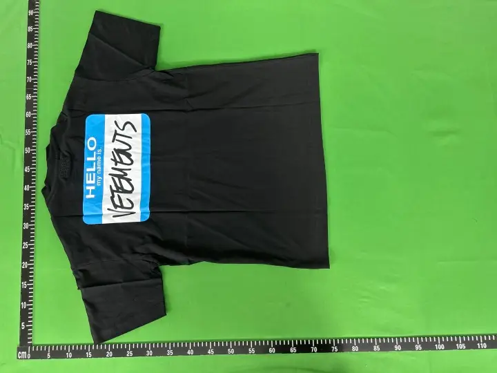 Vetements Tees QC photo 4