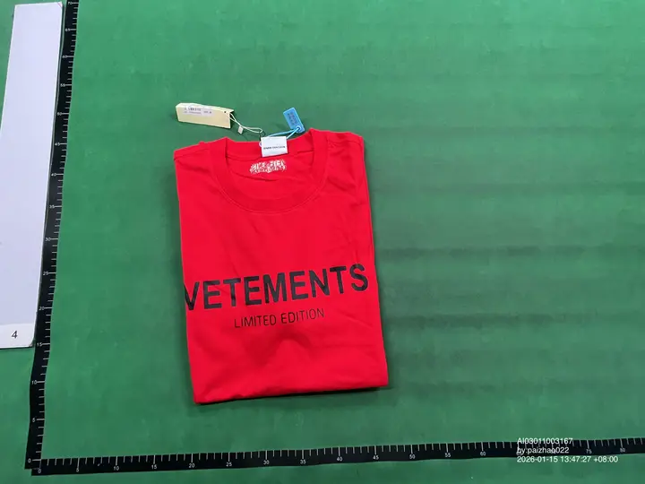 Vetements Tees QC photo 5