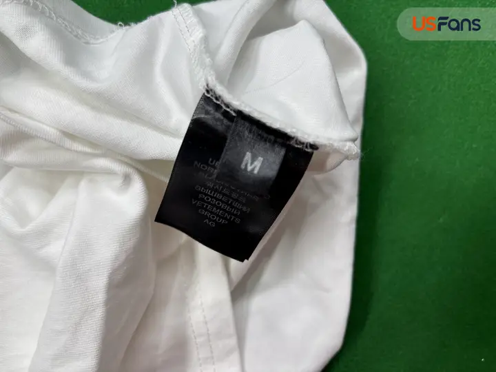 Vetements Tees QC photo 8