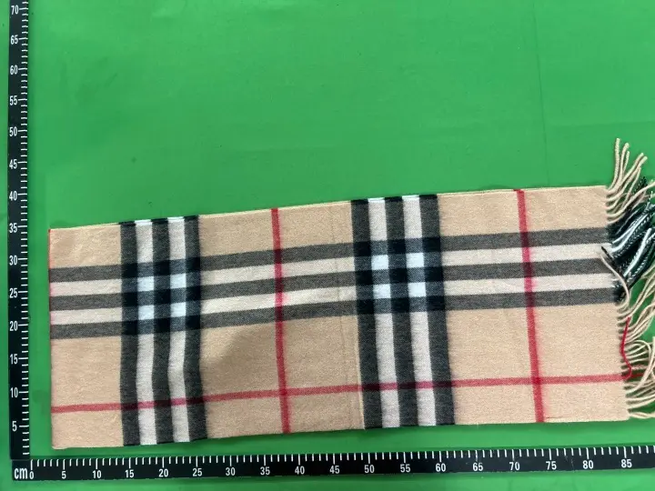 Burberry Scarf QC photo 16