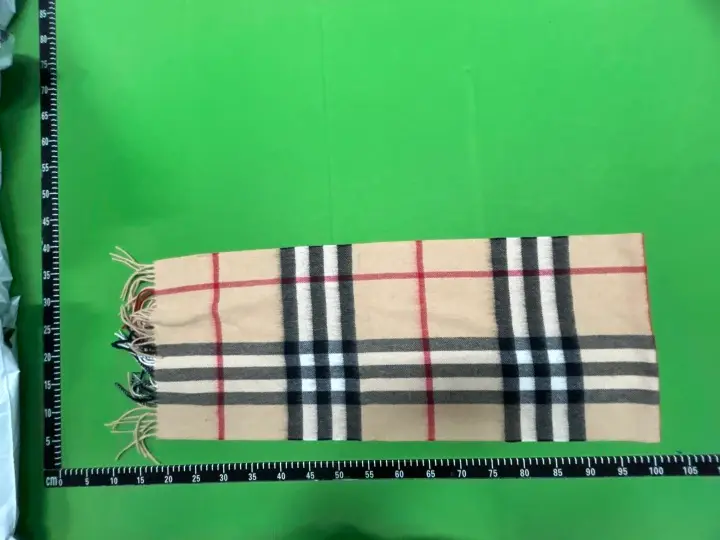 Burberry Scarf QC photo 19