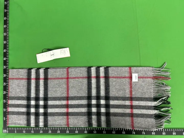 Burberry Scarf QC photo 8