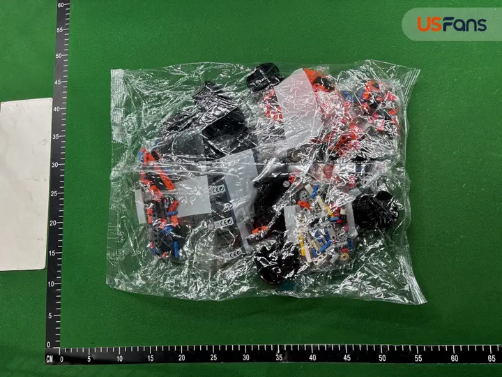 Lego Technic, Mercedes-Benz G 500 QC photo 9