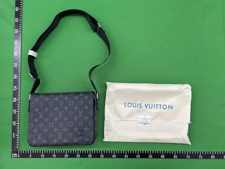 LV Bag QC photo 3