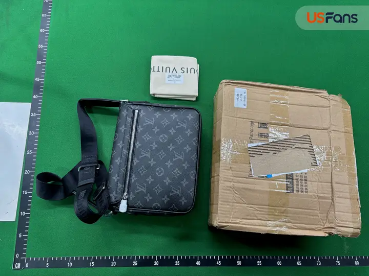 LV Bag QC photo 9