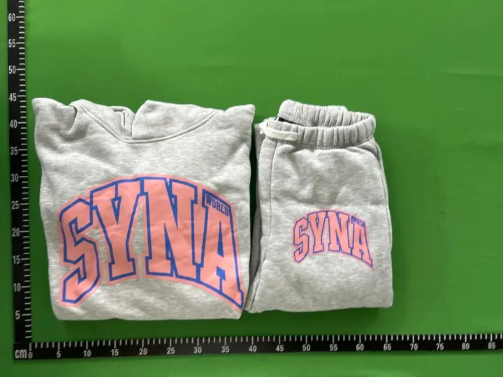 Syna Tracksuit QC photo 1