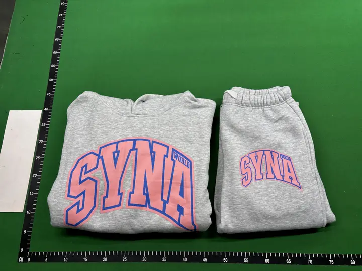 Syna Tracksuit QC photo 10
