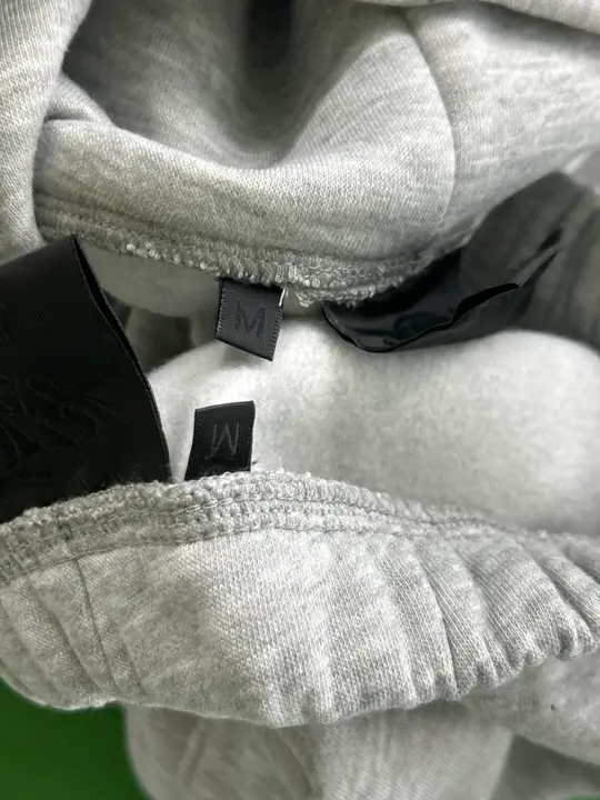 Syna Tracksuit QC photo 2
