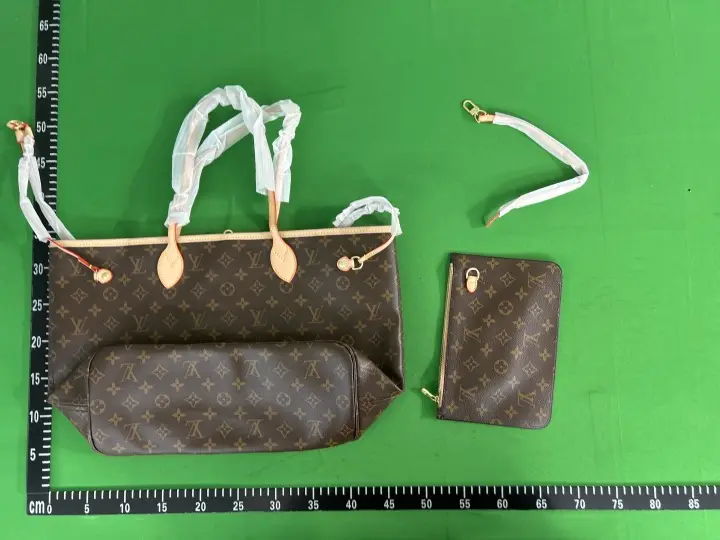 Louis Vuitton Neverfull GM Bag QC photo 2