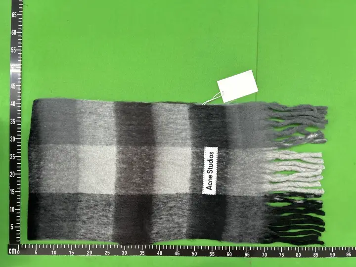 Acne Studios Scarf QC photo 17