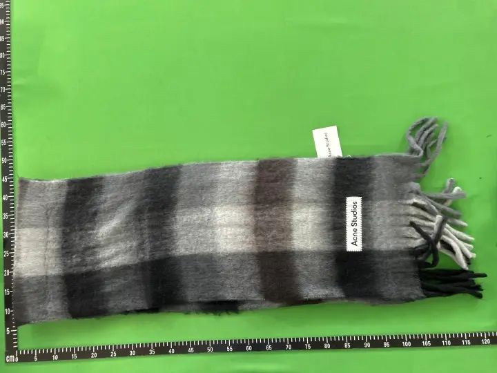 Acne Studios Scarf QC photo 2